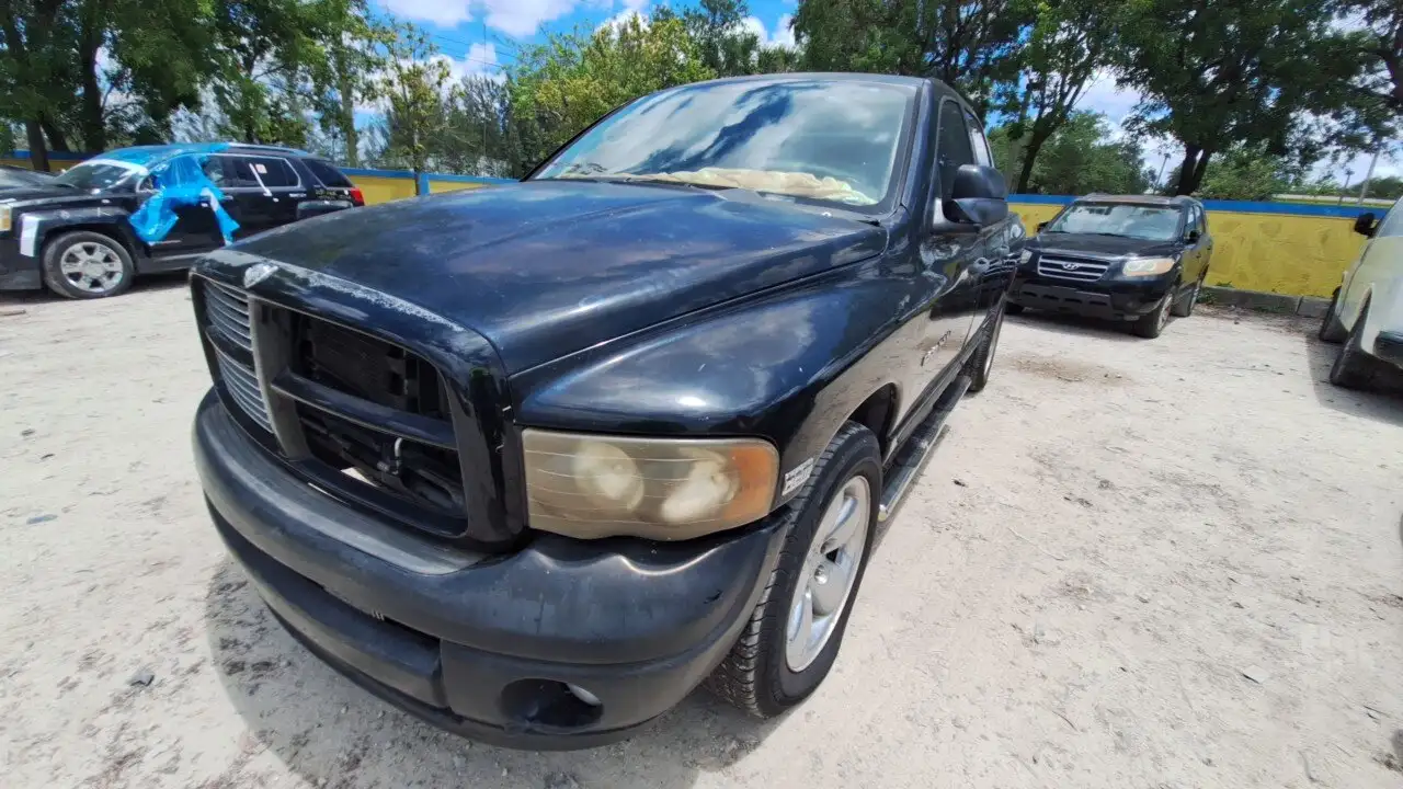 Photo of 2004 Dodge Ram 1500