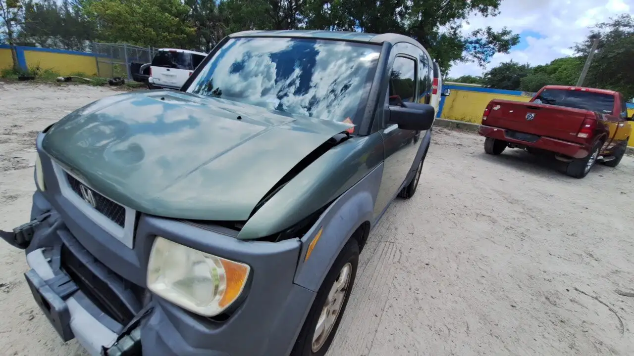 Photo of 2004 Honda Element