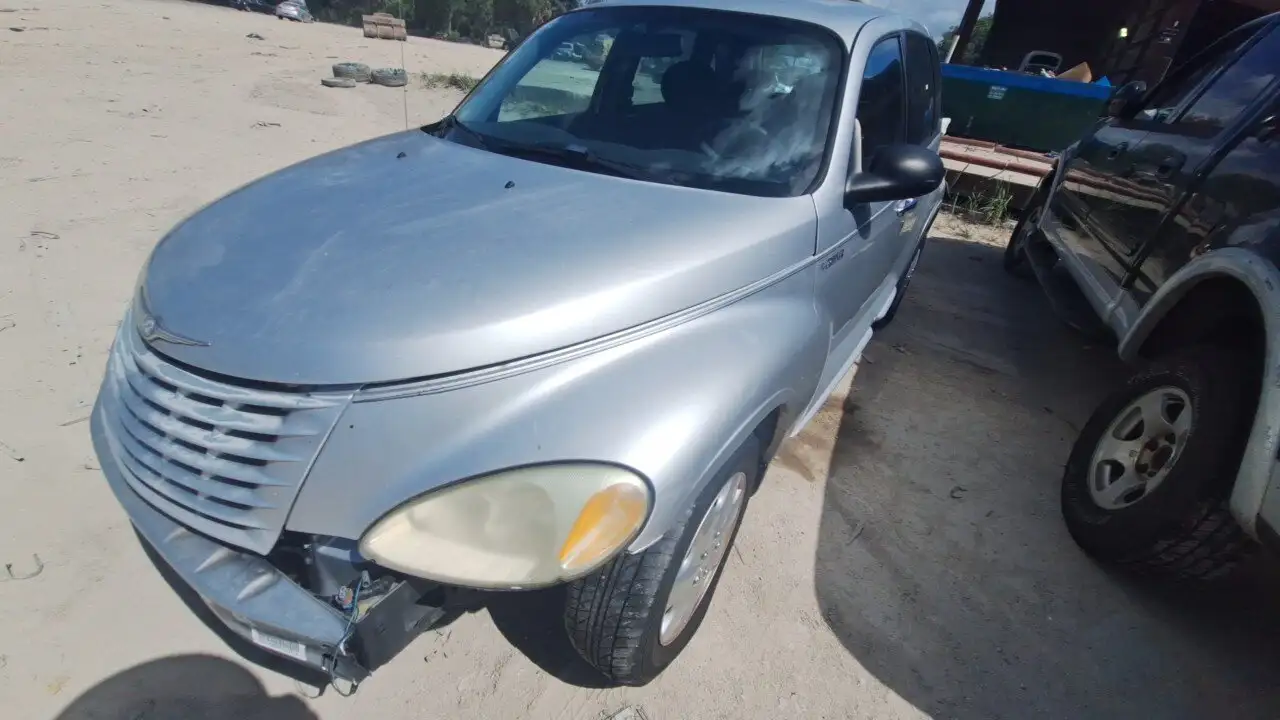 Photo of 2005 Chrysler Pt Cruiser