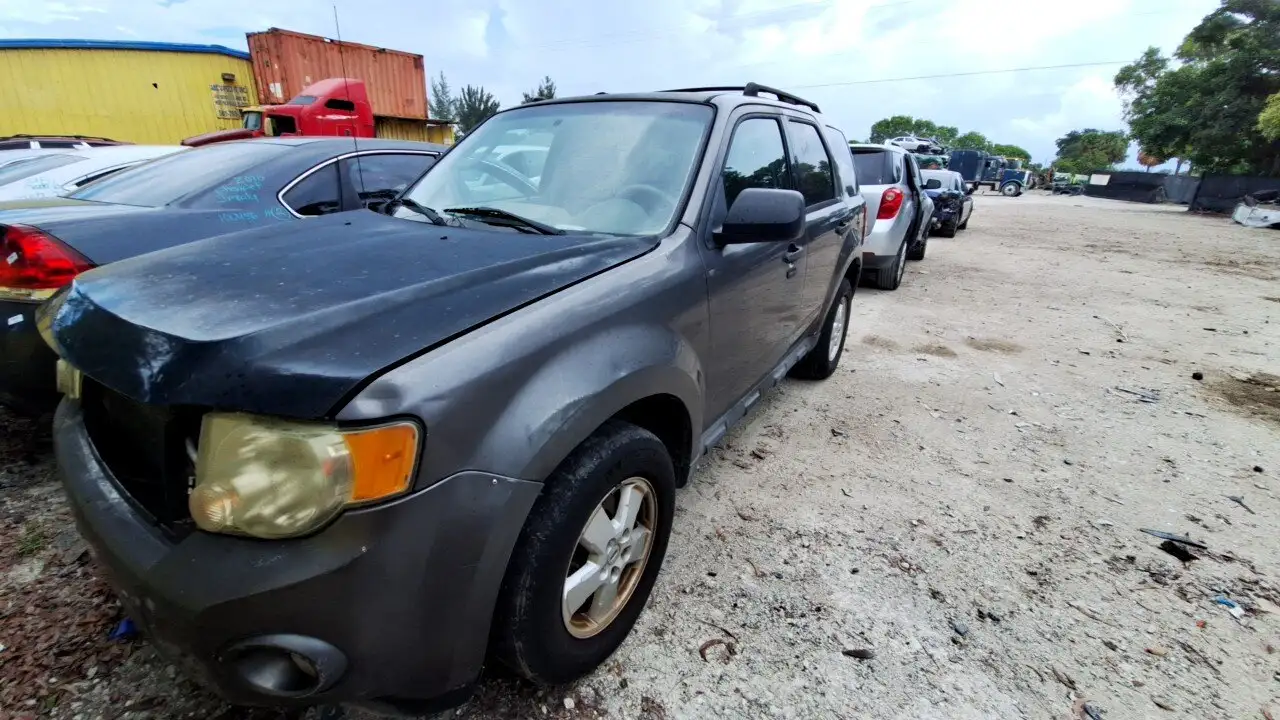 Photo of 2011 Ford Escape