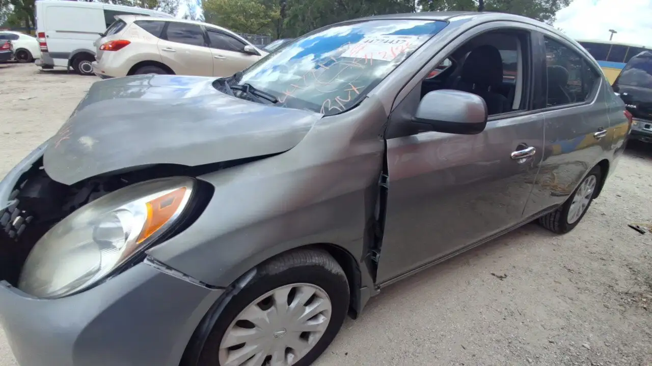 Photo of 2014 Nissan Versa