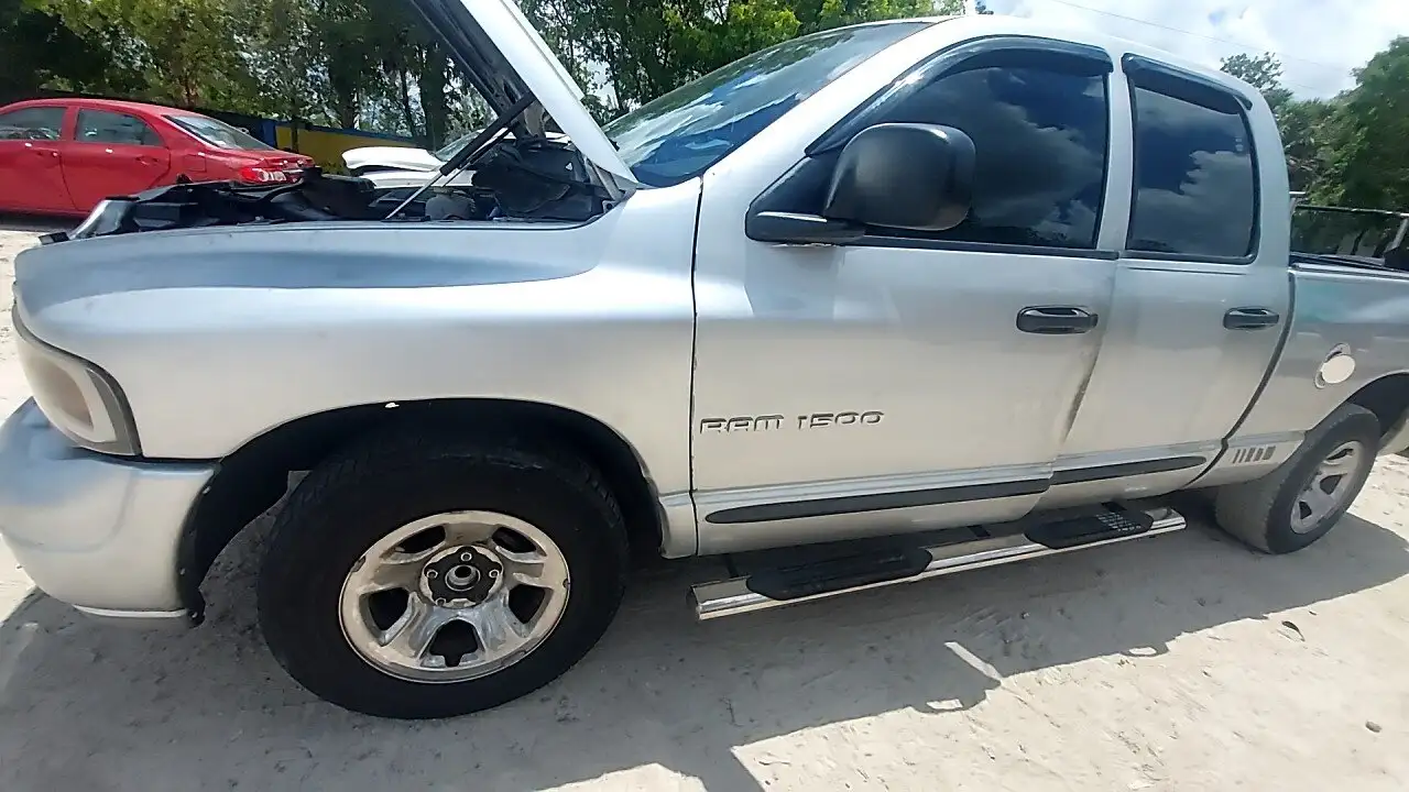 Photo of 2002 Dodge Ram 1500