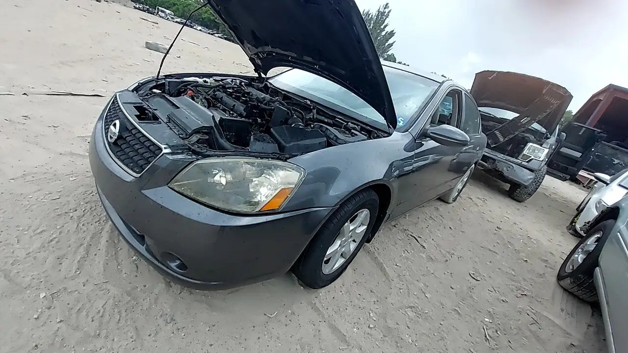 Photo of 2006 Nissan Altima