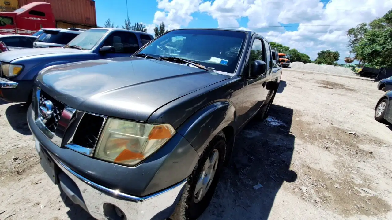 Photo of 2005 Nissan Frontier