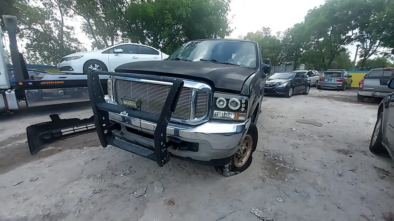 Photo of 2000 Ford Excursion