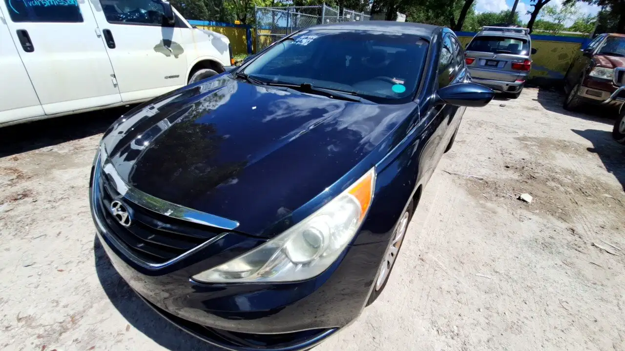 Photo of 2011 Hyundai Sonata