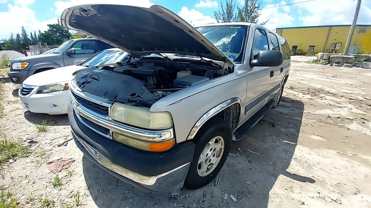 Photo of 2004 Chevrolet Suburban 1500