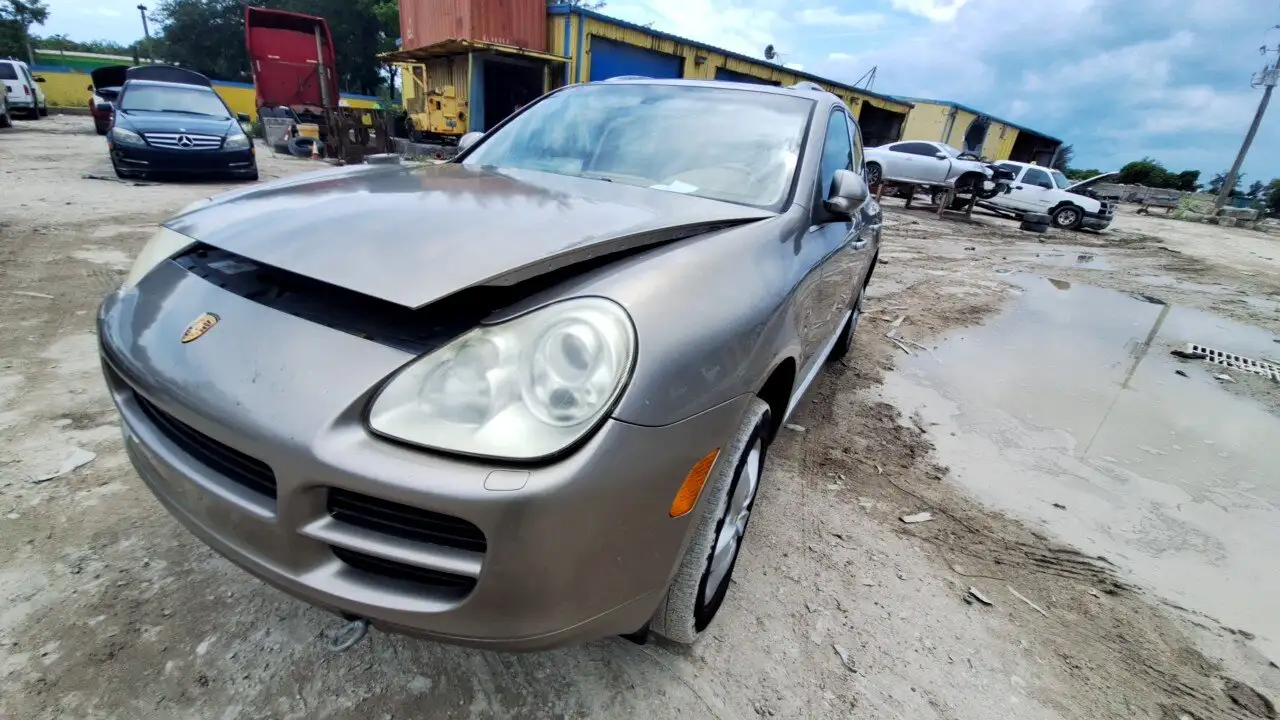 Photo of 2006 Porsche Cayenne
