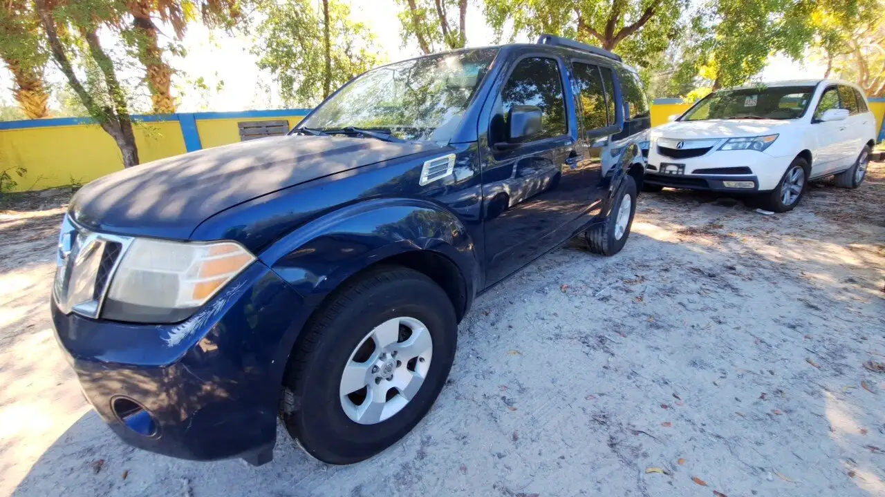 Photo of 2010 Nissan Pathfinder