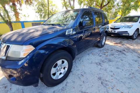 Photo of 2010 Nissan Pathfinder