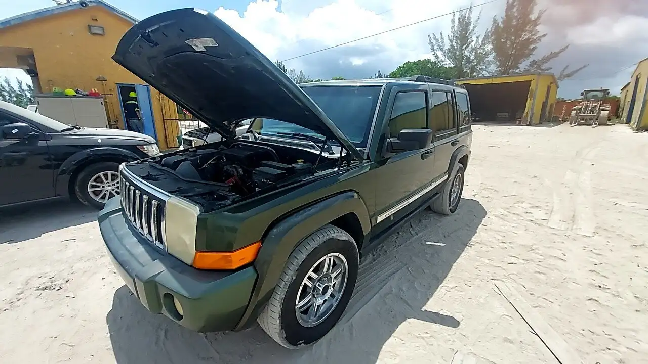 Photo of 2006 Jeep Commander
