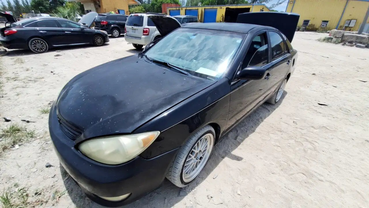 Photo of 2005 Toyota Camry