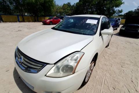 Photo of 2010 Nissan Altima