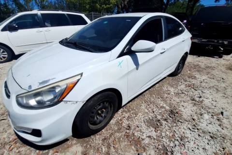 Photo of 2015 Hyundai Accent