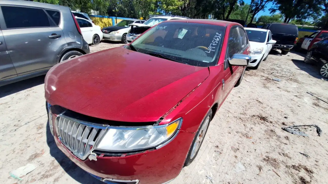 Photo of 2012 Lincoln Mkz