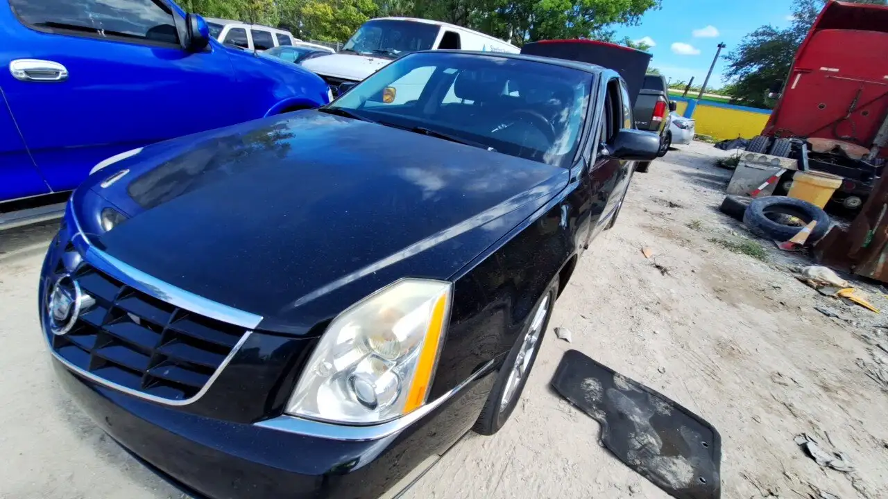Photo of 2008 Cadillac Dts