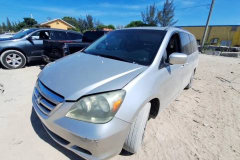 Photo of 2005 Honda Odyssey