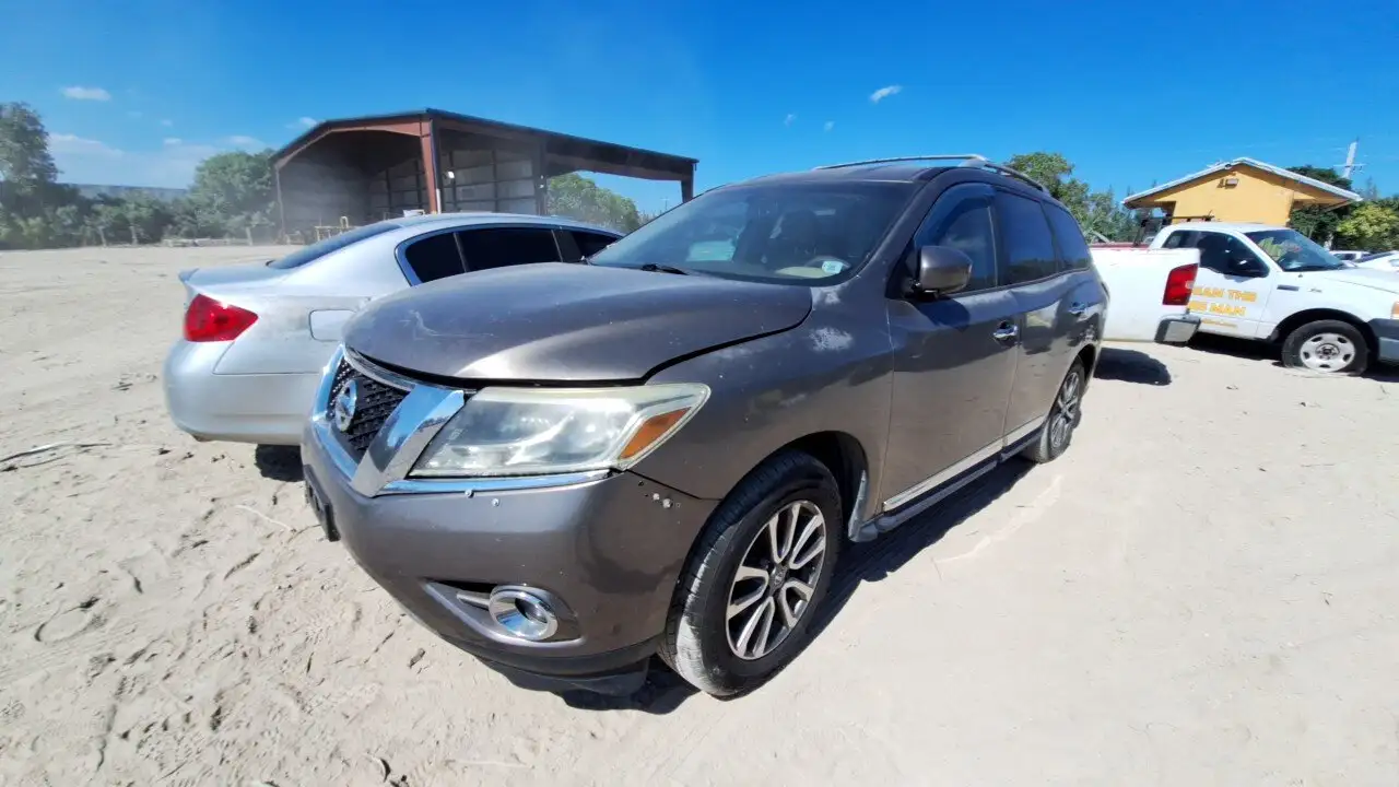 Photo of 2014 Nissan Pathfinder