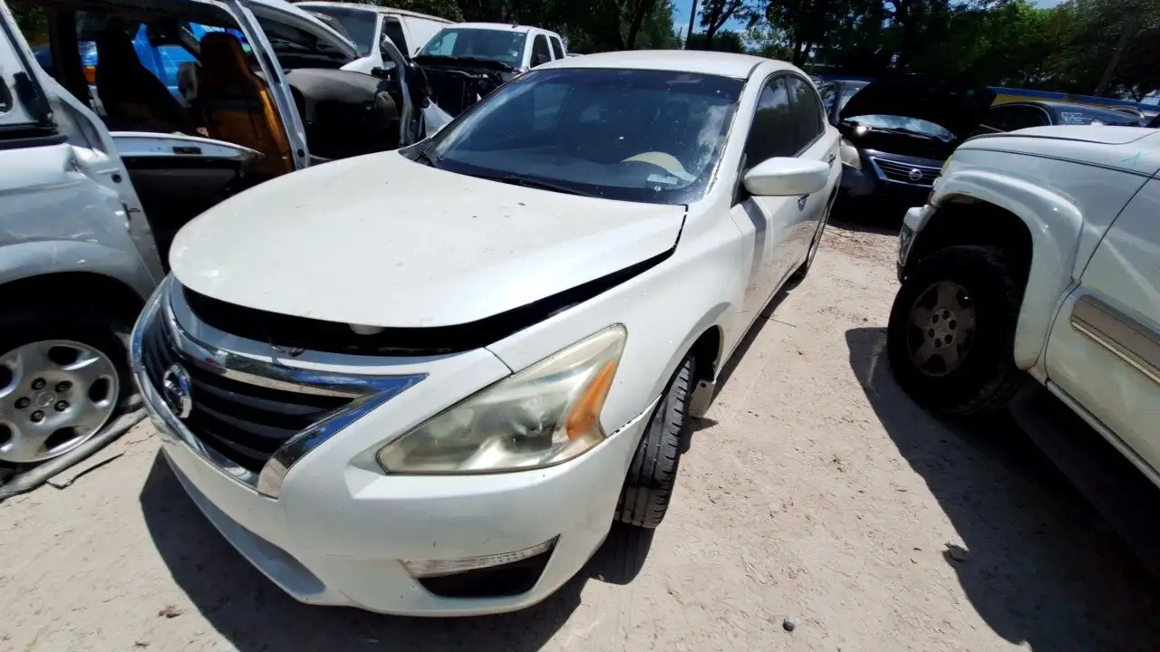 Photo of 2014 Nissan Altima