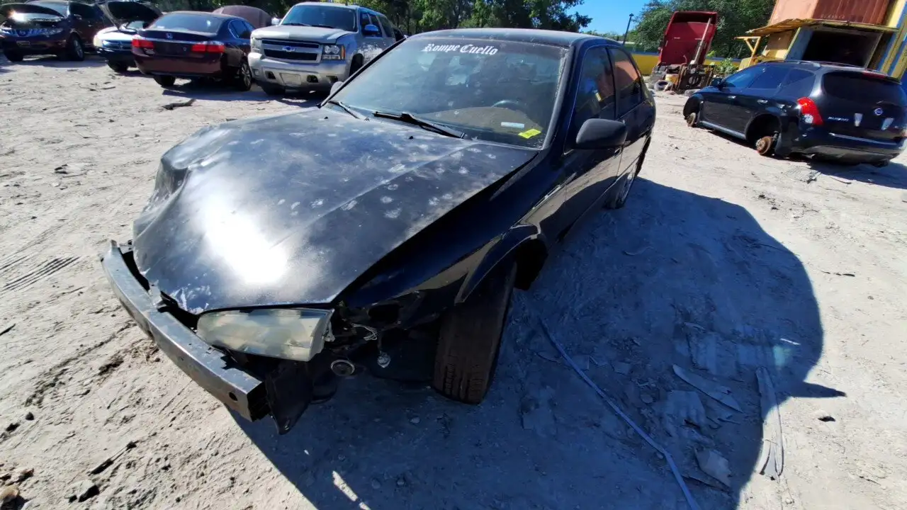 Photo of 2000 Toyota Camry