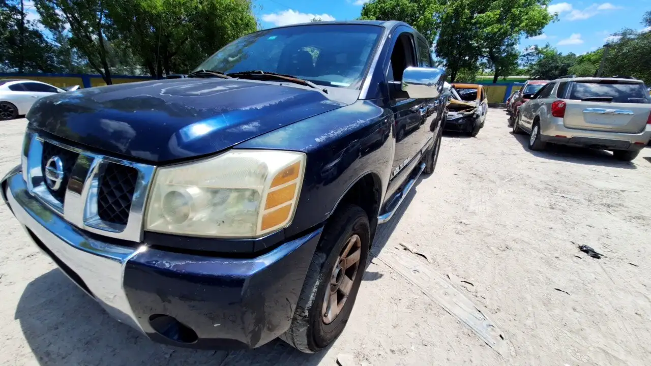 Photo of 2006 Nissan Titan