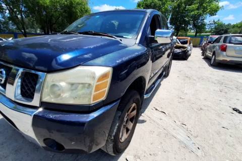 Photo of 2006 Nissan Titan