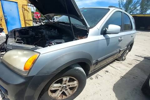 Photo of 2004 Kia Sorento