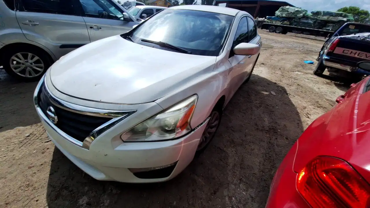 Photo of 2015 Nissan Altima