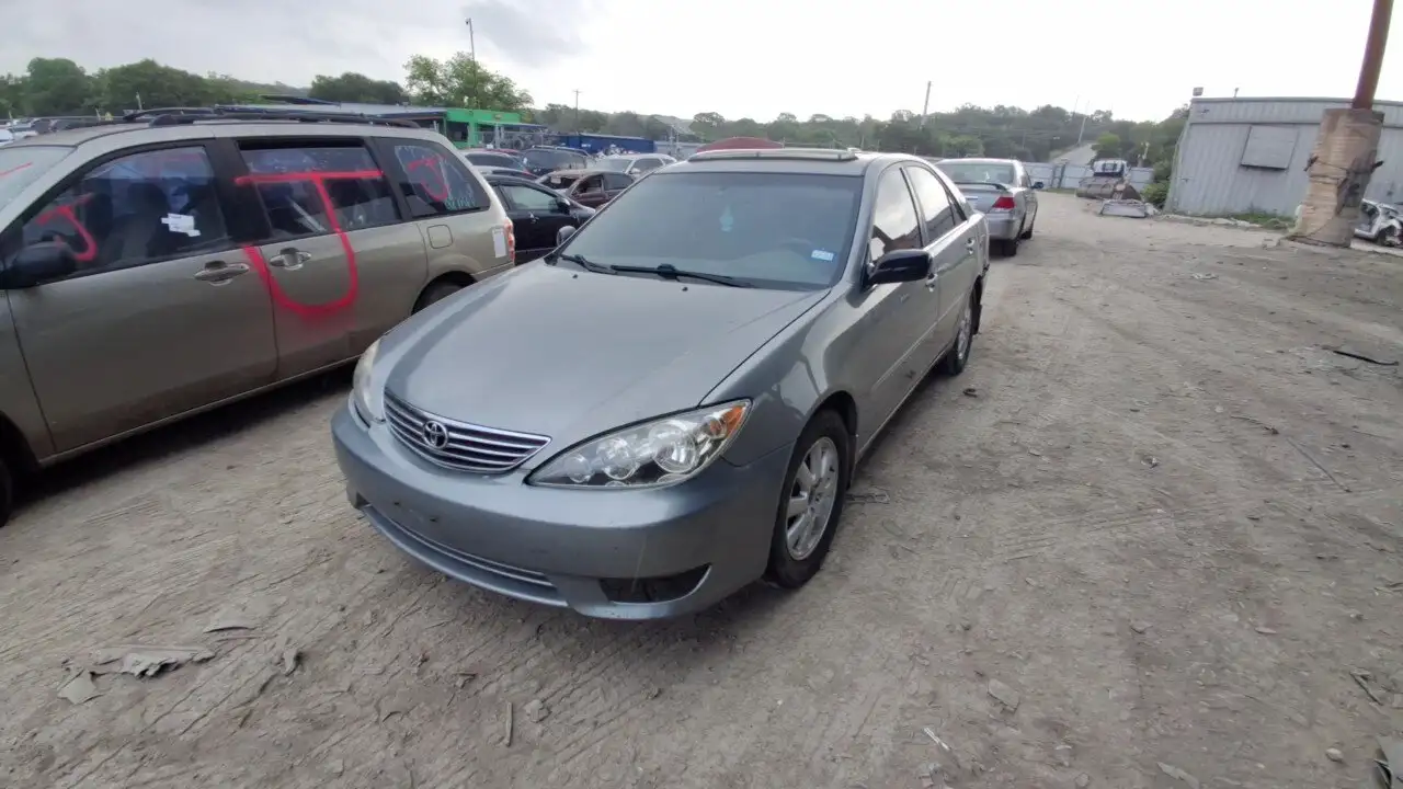 Photo of 2005 Toyota Camry
