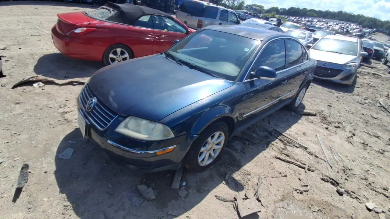 Photo of 2004 Volkswagen Passat
