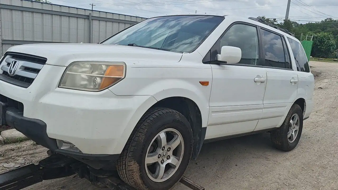 Photo of 2006 Honda Pilot