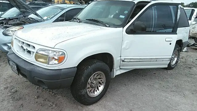 Photo of 1999 Ford Explorer