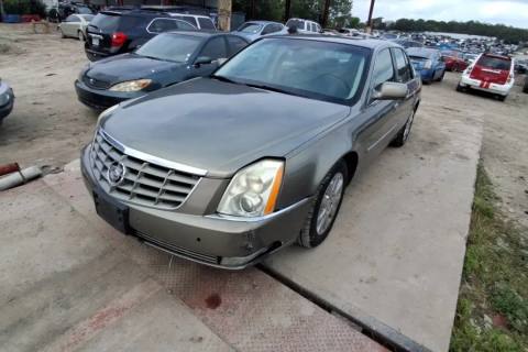 Photo of 2010 Cadillac Dts