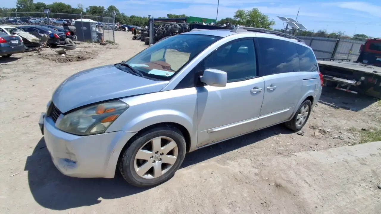 Photo of 2004 Nissan Quest