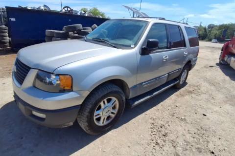 Photo of 2004 Ford Expedition