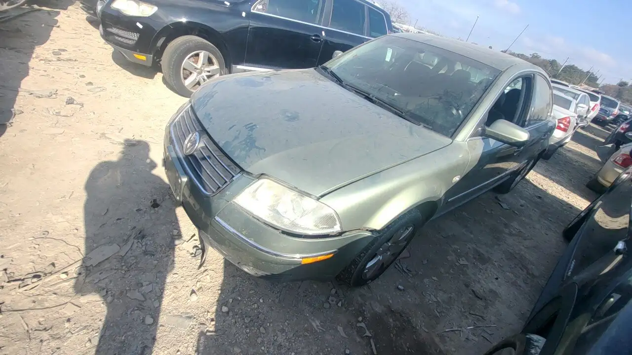 Photo of 2003 Volkswagen Passat