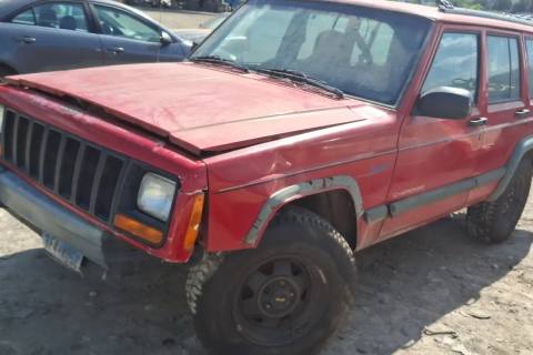 Photo of 1998 Jeep Cherokee