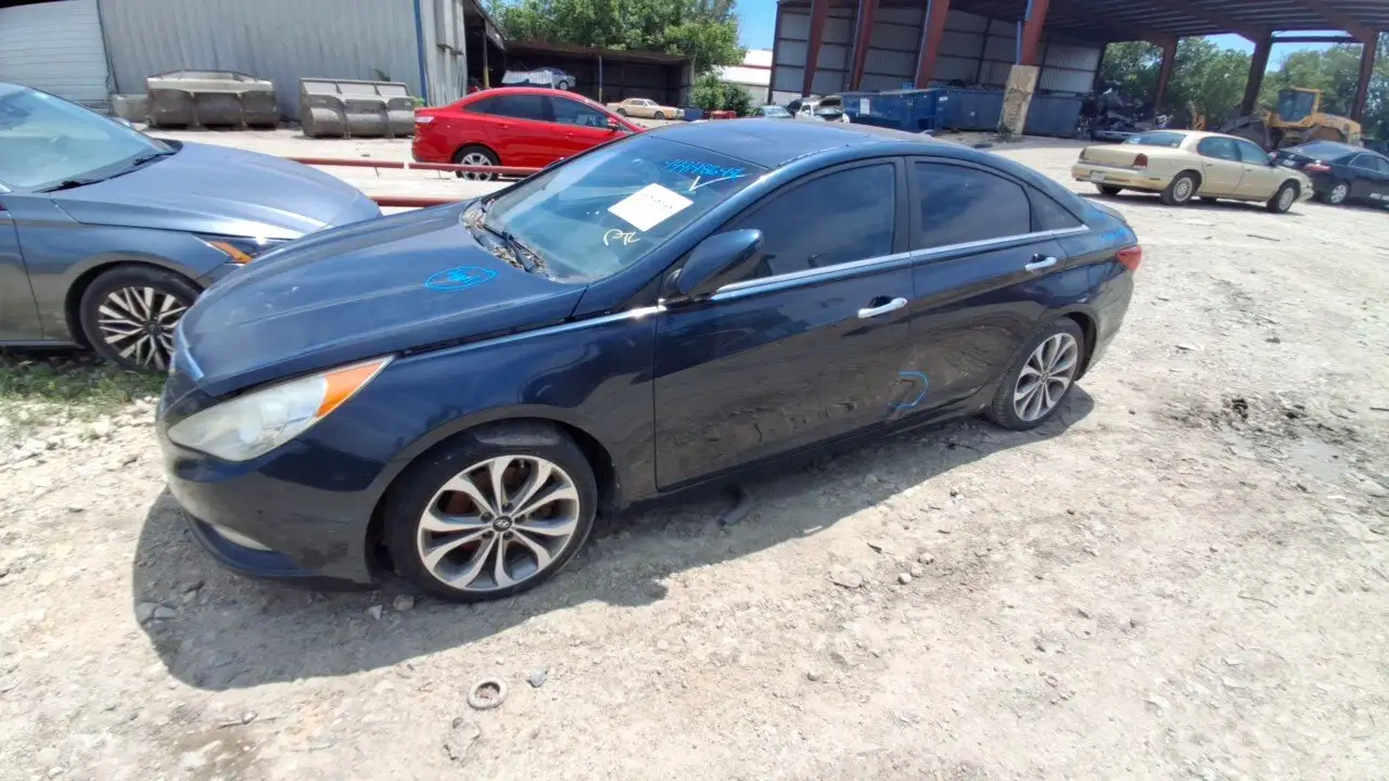 Photo of 2013 Hyundai Sonata