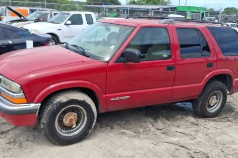 Photo of 1998 Chevrolet Blazer