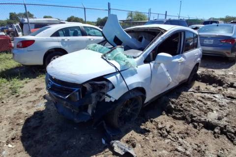 Photo of 2010 Nissan Versa