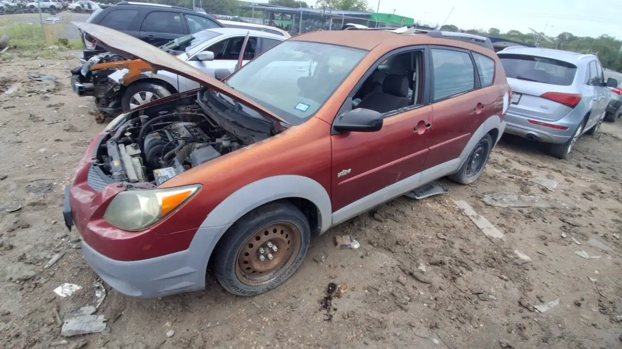 Photo of 2003 Pontiac Vibe