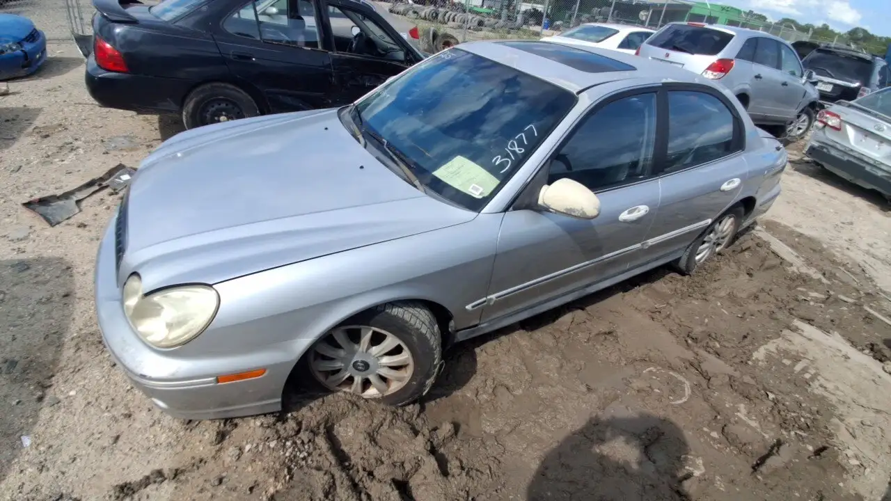 Photo of 2005 Hyundai Sonata