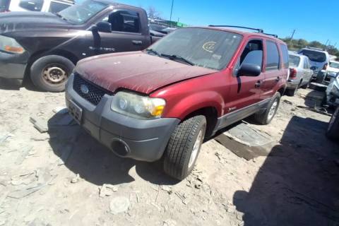 Photo of 2005 Ford Escape
