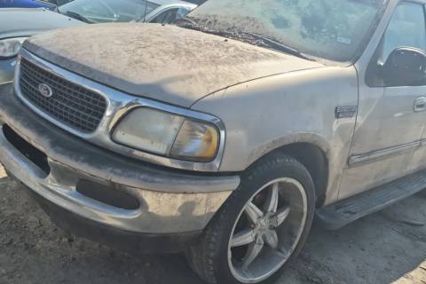 Photo of 1998 Ford Expedition