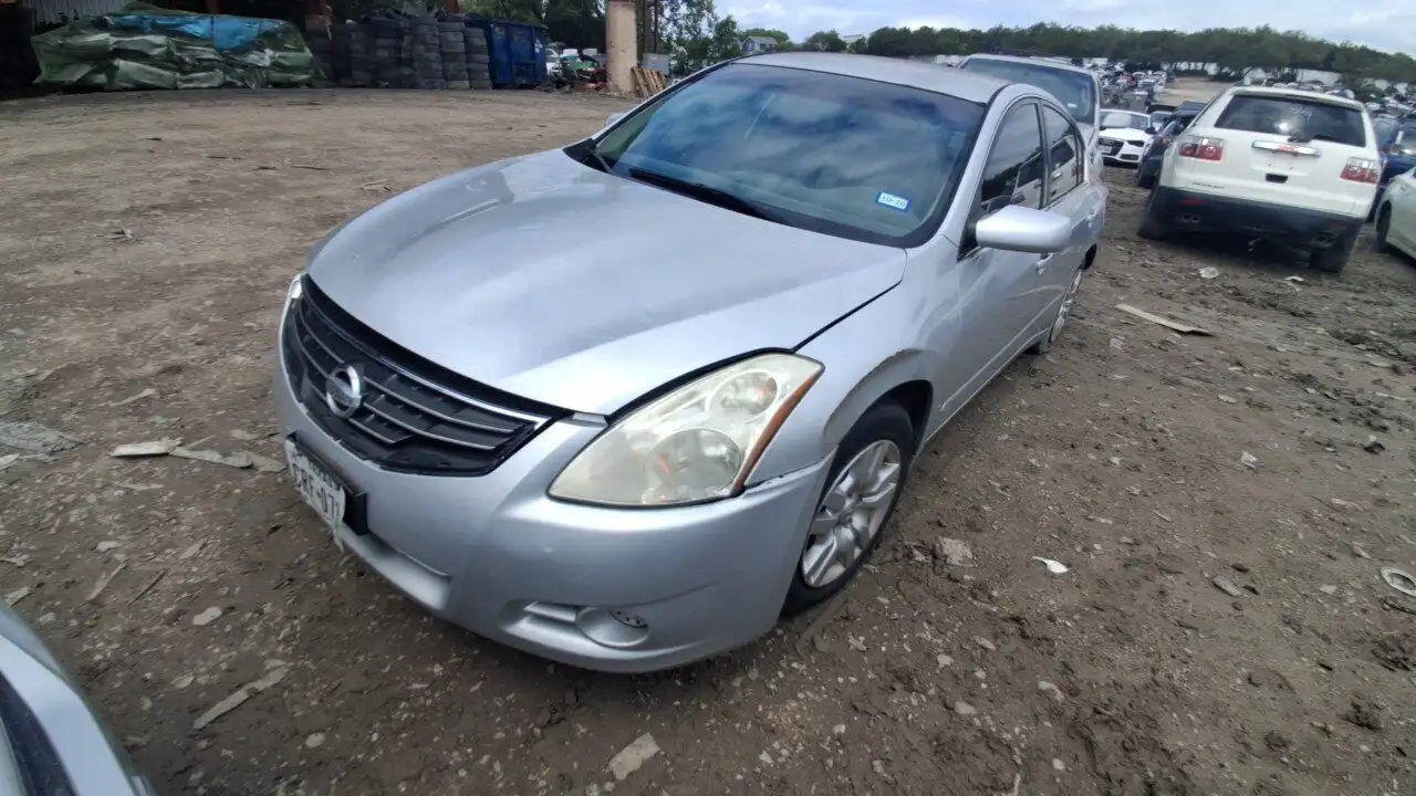 Photo of 2012 Nissan Altima
