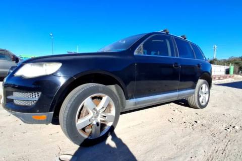 Photo of 2010 Volkswagen Touareg