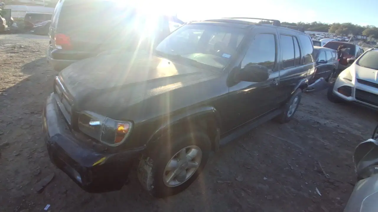 Photo of 2001 Nissan Pathfinder