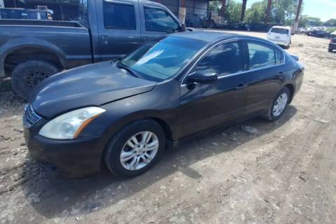 Photo of 2011 Nissan Altima