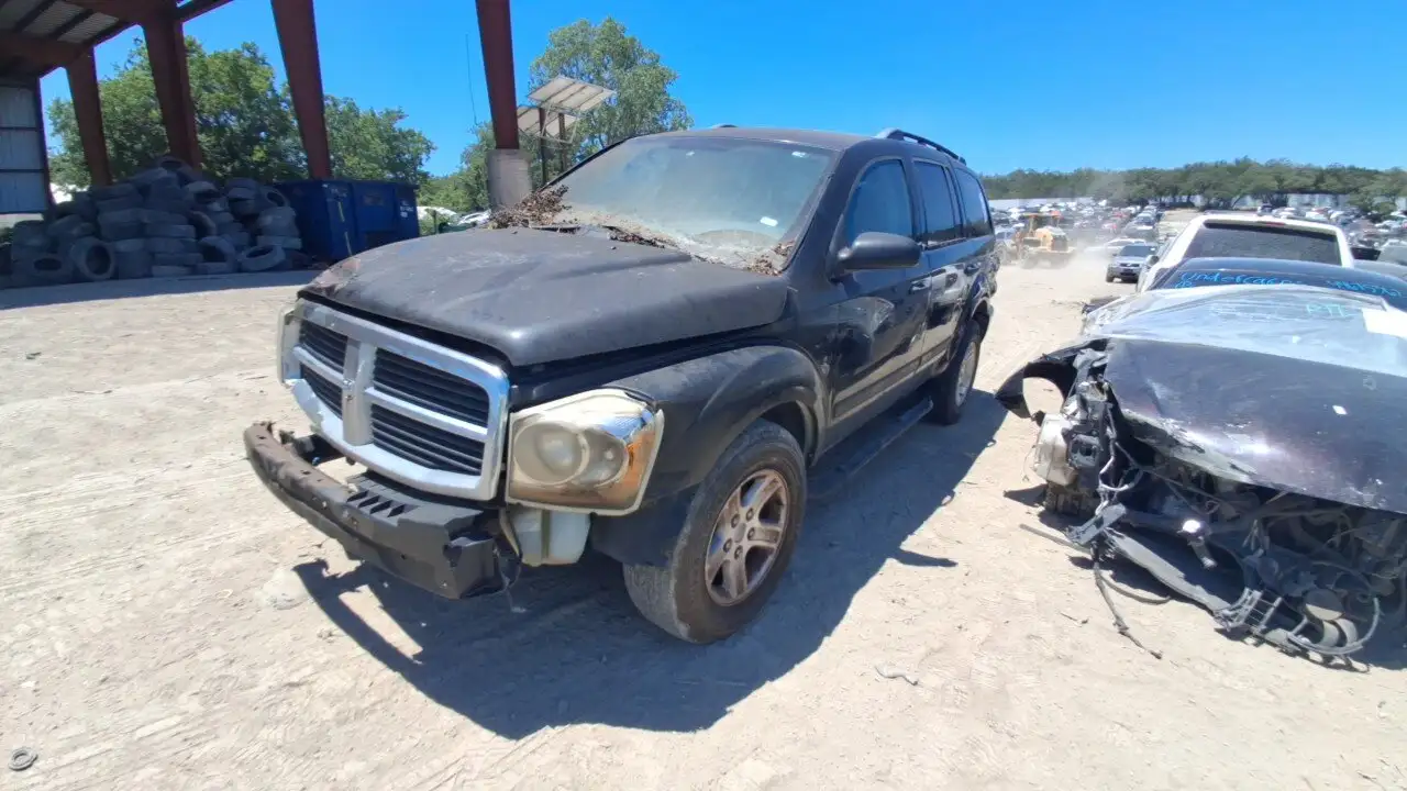 Photo of 2005 Dodge Durango