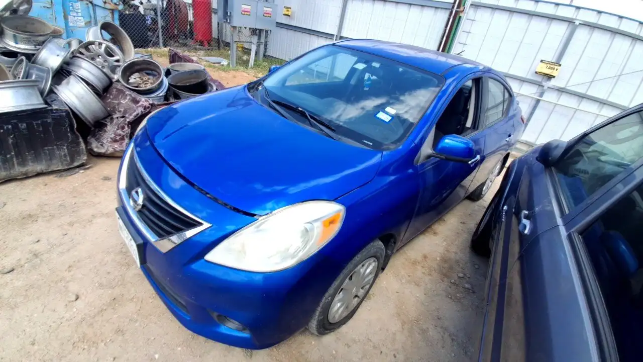 Photo of 2014 Nissan Versa